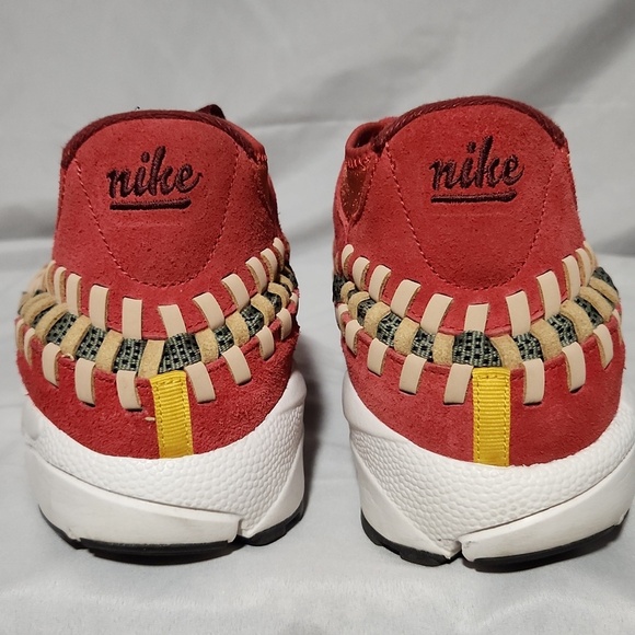 NIKE Air Footscape Woven Chuka Knit Red Suede  Sneakers Size 11. main image 5